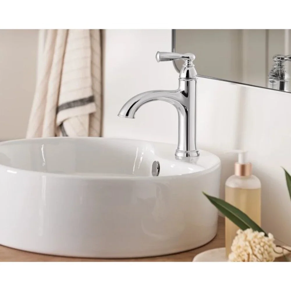 Moen highlights mediterranean